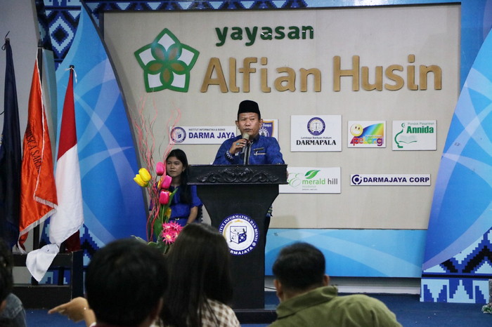 You are currently viewing IIB Darmajaya Meminta UKM Himkris Terus Tingkatkan Kegiatan Keagamaan di Kampus