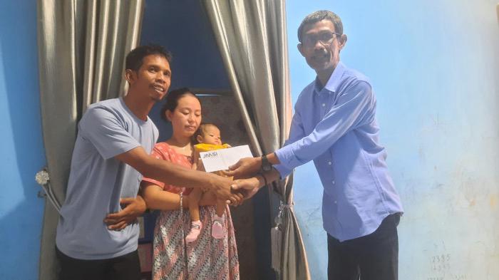 You are currently viewing JMSI Peduli Bayi Zeline Penderita Jantung Bocor