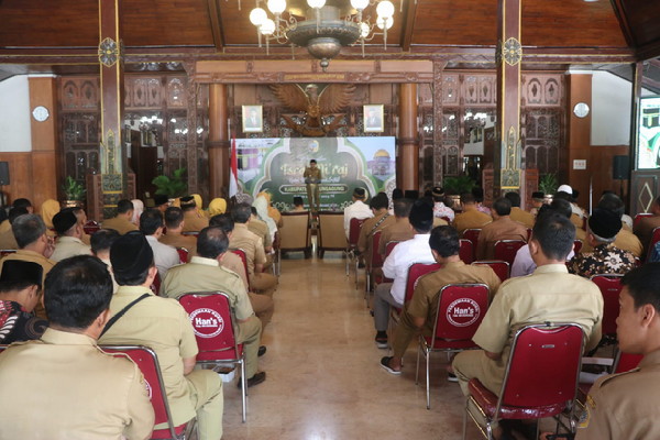 Read more about the article Pertebal Keimanan, Dandim Ikuti Peringatan Isra Miraj di Pendopo Tulungagung