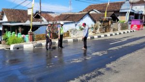 Read more about the article Sat Lantas Polres Tanggamus Olah TKP Kecelakaan Lalu Lintas