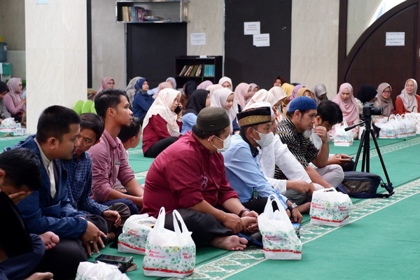 Read more about the article Bukber Yayasan Alfian Husin, Ustaz Ismail Soleh: 10 Hari Terakhir Babak Grand Final