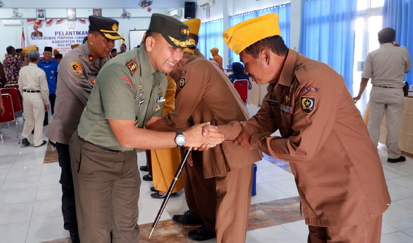 You are currently viewing Pelantikan Ketua Dewan Pimpinan Cabang LVRI Pacitan,Ini Kata Dandim 0801/Pacitan