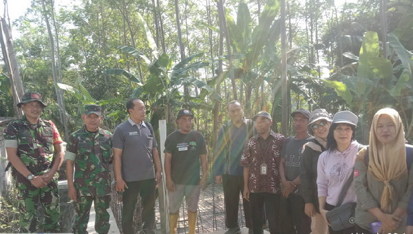 Read more about the article Pasi Ter Kodim 0801/Pacitan bersama Inspektorat Jenderal Kementerian Pertanian RI Tinjau Program Pompanisasi