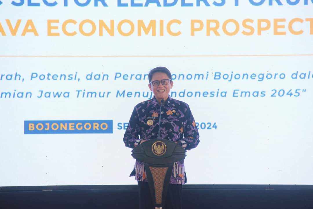 You are currently viewing Pj Ardyanto Sambut Tim Giat Public Sector Leader Forum on East Java Economic Prospect 2024