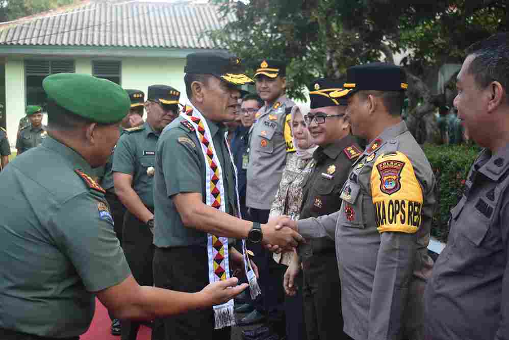Read more about the article Kunjungi Kodim 0424/TGM, Danrem 043/Gatam Sampaikan Babinsa Ujung Tombak Satuan