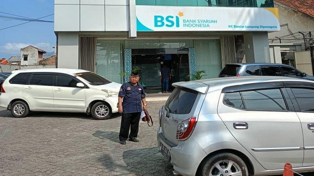 You are currently viewing Hampir Sebulan Dana Nasabah Raib dari Rekening BSI , Belum Ada Titik Terang