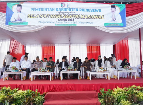 You are currently viewing Pemkab Pringsewu Gelar Upacara Hari Santri Nasional Tahun 2024
