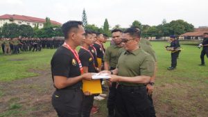 Read more about the article Brimob Challenge 2025: Menjunjung Sportivitas, Ketangkasan, dan Profesionalisme