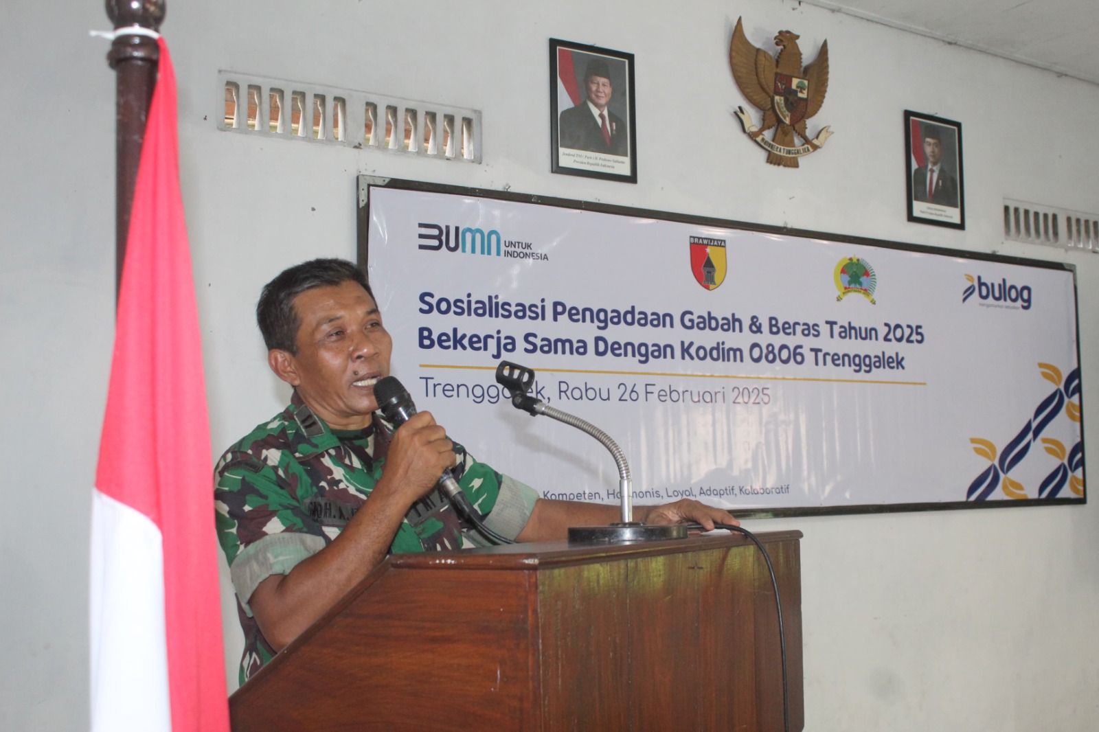 You are currently viewing Babinsa Kodim 0806/Trenggalek Siap Kawal Pengadaan Gabah dan Beras Tahun 2025