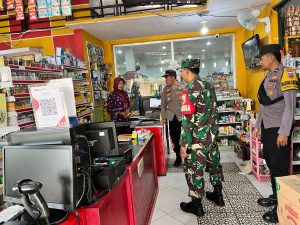 Read more about the article Sinergitas TNI – Polri di Ponorogo Pantau Harga Sembako Jelang Idul Fitri 1446 H