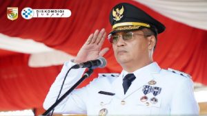 Read more about the article Bupati Novriwan Pimpin Upacara HUT ke-16