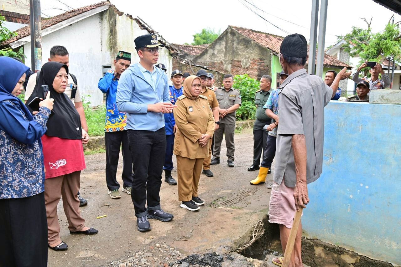 You are currently viewing Tinjau Banjir Kecamatan Natar dan Katibung, Bupati Egi Pastikan Penanganan Berjalan Maksimal