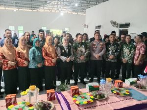 Read more about the article Plt Bupati Way Kanan Hadiri Penanda Tanganan Komitmen Bersama Penetapan Kampung KB