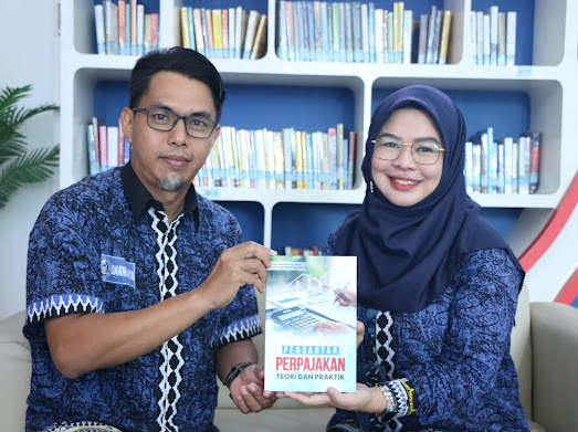 Read more about the article Buku Ajar Karya Dosen Darmajaya Ini Bikin Mahasiswa Paham Perpajakan