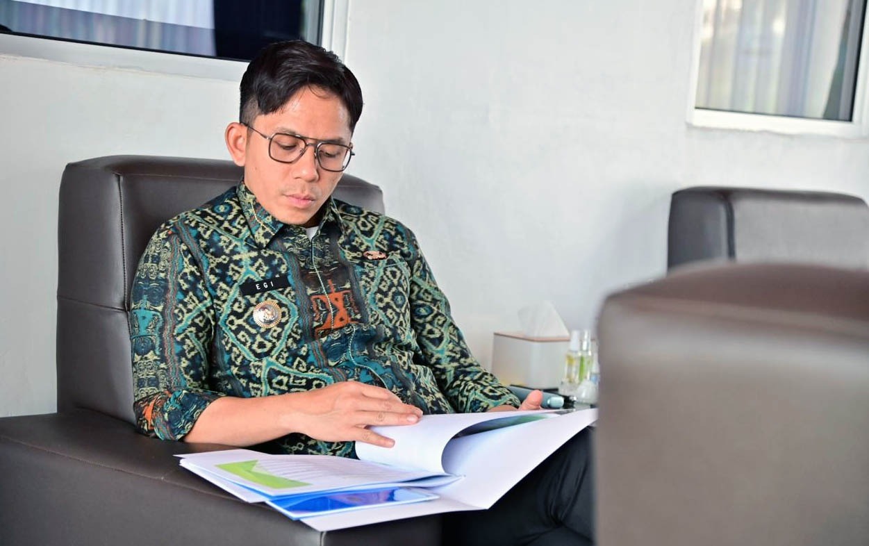 You are currently viewing Bupati Egi Gaet Investor Asing! Dana Hibah China dan Jepang Segera Mengalir ke Lampung Selatan