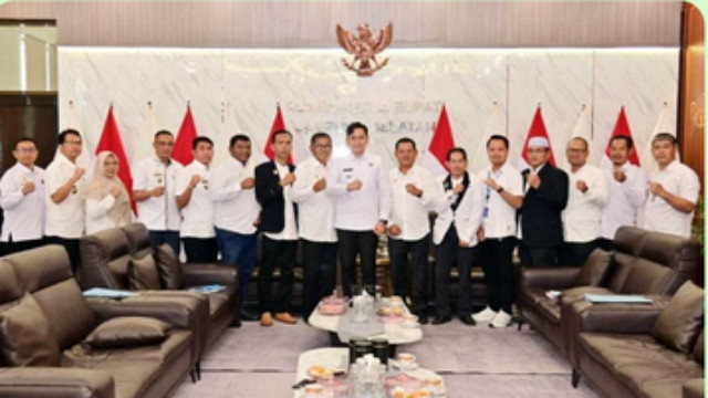 You are currently viewing Bupati Egi Sebut Koperasi Desa Bisa Sejahterakan Masyarakat