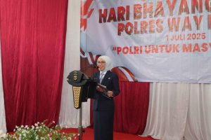 Read more about the article Bupati Way Kanan Hadiri Upacara Peringatan Hari Bhayangkara Ke-79