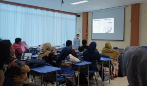 Read more about the article Revitalisasi Bahasa Lampung Melalui Ilustrasi Edukatif: Kolaborasi Dosen Darmajaya dan Balai Bahasa Provinsi Lampung