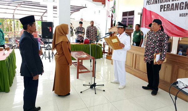 You are currently viewing TNI dan Pemdes Ngepeh Bersatu Bangun Desa Lebih Maju