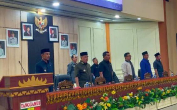 You are currently viewing Pemkab Tanggamus Sampaikan RAPBD-P pada Paripurna DPRD, Fokus Peningkatan Layanan Kesehatan