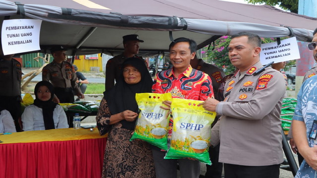 Read more about the article Gerakan Pangan Murah SPHP, Sediakan 2 Ton Beras untuk Warga