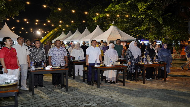 Read more about the article Bupati Pringsewu Hadiri Grand Opening Wisata Kuliner Rest Area