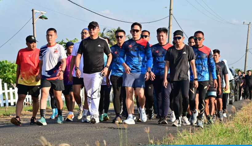 Read more about the article Bupati Egi Ajak Warga Lari Bareng di Krakatau Beach Run 2025!