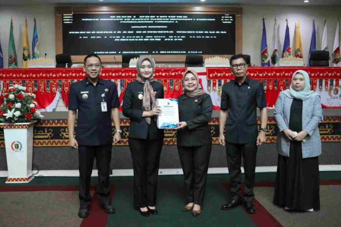 Read more about the article DPRD Lampung Terima Dokumen Raperda Perubahan APBD Tahun Anggaran 2025