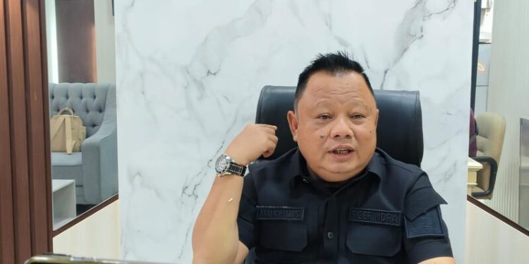 Read more about the article Ketua Komisi IV Tanggapi Aduan Perbaikan Jalan dan Dorong Pengawasan Kendaraan ODOL