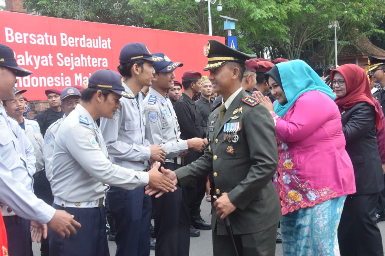 Read more about the article Khidmat Merah Putih di Trenggalek, Dandim 0806 Serukan Refleksi dan Cinta Tanah Air