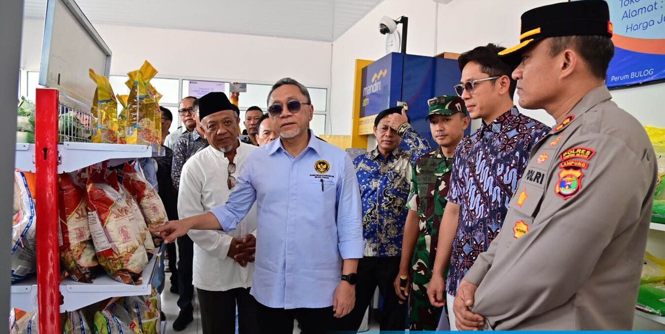 You are currently viewing Bupati Lampung Selatan Dampingi Kunker Menko Pangan Zulkifli Hasan