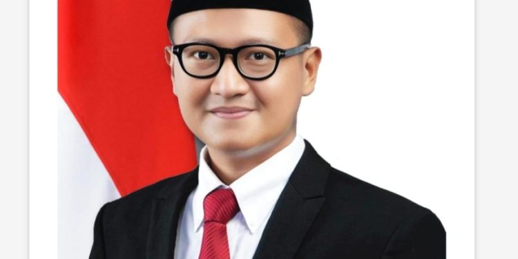 You are currently viewing Ketua DPRD Lampung, Ahmad Giri Akbar Dukung Penghapusan Uang Komite