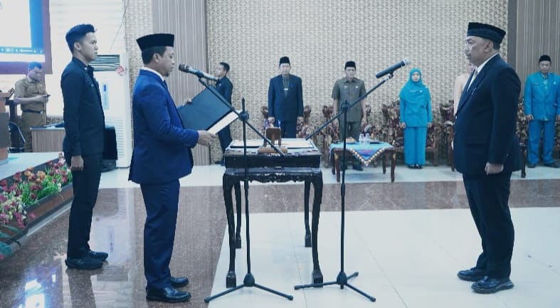 You are currently viewing Bupati Pringsewu Lantik M.Andi Purwanto Jadi Sekretaris Daerah
