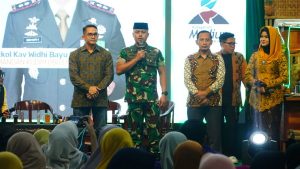 Read more about the article Dandim 0803/Madiun Hadiri Sarasehan BST di Desa Nampu, Wujud Sinergi Pemerintah dan TNI untuk Masyarakat