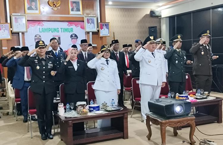 Read more about the article Bupati dan Forkopimda Lamtim Ikuti Detik-detik Proklamasi Kemerdekaan RI Secara Virtual dari Istana Negara