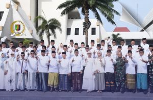 Read more about the article Santri Bangkit, DPRD Lampung Hadiri Peringatan Hari Santri Nasional 2025