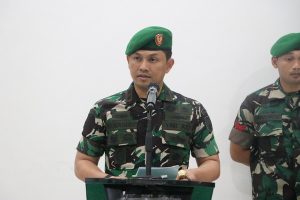 Read more about the article Dandim Tulungagung Tekankan Profesionalisme dalam Sertijab Danramil dan Tradisi Pelepasan Anggota