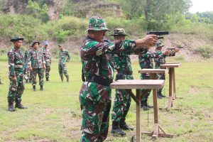 Read more about the article Tingkatkan Kemampuan Dasar Prajurit, Kodim 0803/Madiun Gelar Latihan Menembak