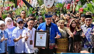 Read more about the article 1.500 Penari Pecahkan Rekor Dunia MURI, Tari Tuping Lampung Selatan Catat Sejarah Dunia
