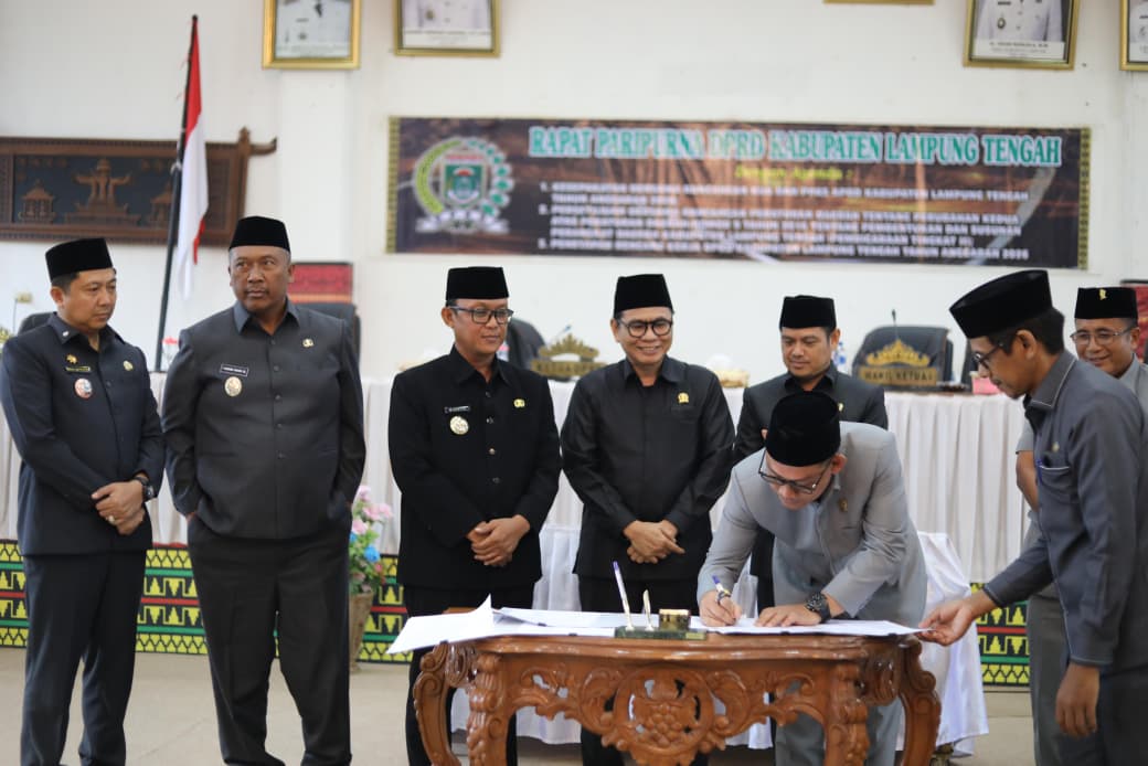 Read more about the article Sinergi Eksekutif-Legislatif: Bupati Ardito Wijaya Hadiri Paripurna Penetapan KUA-PPAS 2026 dan Perubahan Perangkat Daerah