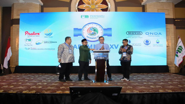 Read more about the article Bima Arya: BUMD Profesional Jadi Kunci Kemandirian Daerah