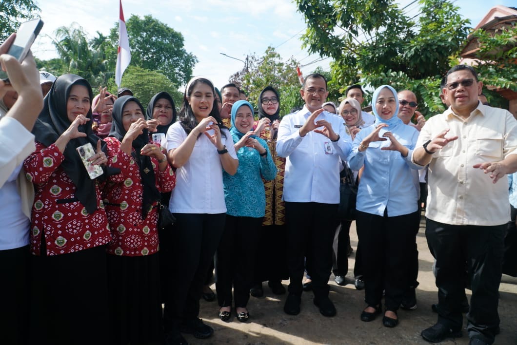 Read more about the article Wamen BKKBN dan Sekda Sumsel Pantau Implementasi MBG di Palembang