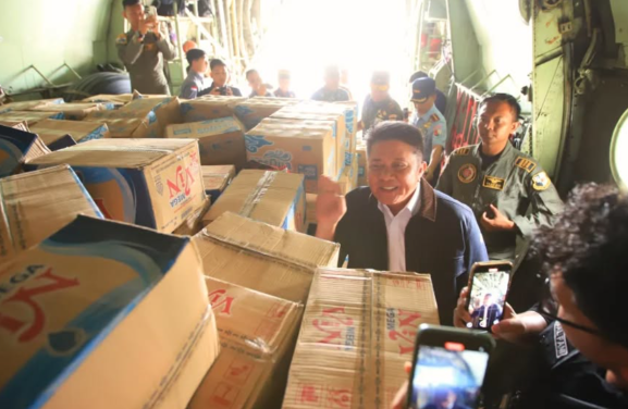 Read more about the article Pemprov Sumsel Lepas 15 Ton Bantuan untuk Korban Bencana Sumbar