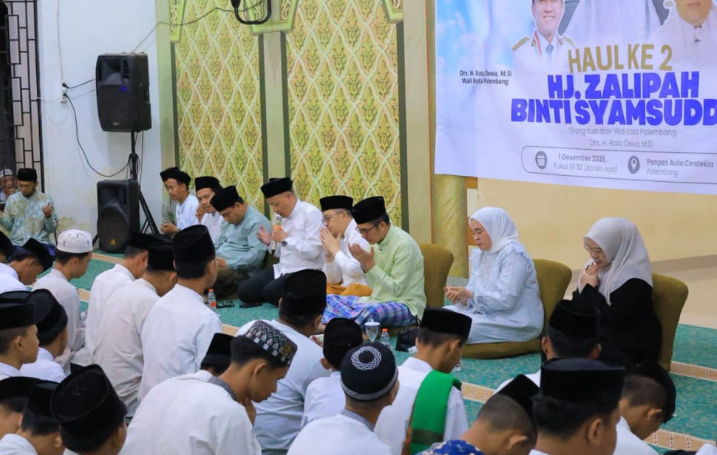 You are currently viewing Ratusan Santri Aulia Cendikia Gelar Haul ke-2 Ibunda Wali Kota Palembang