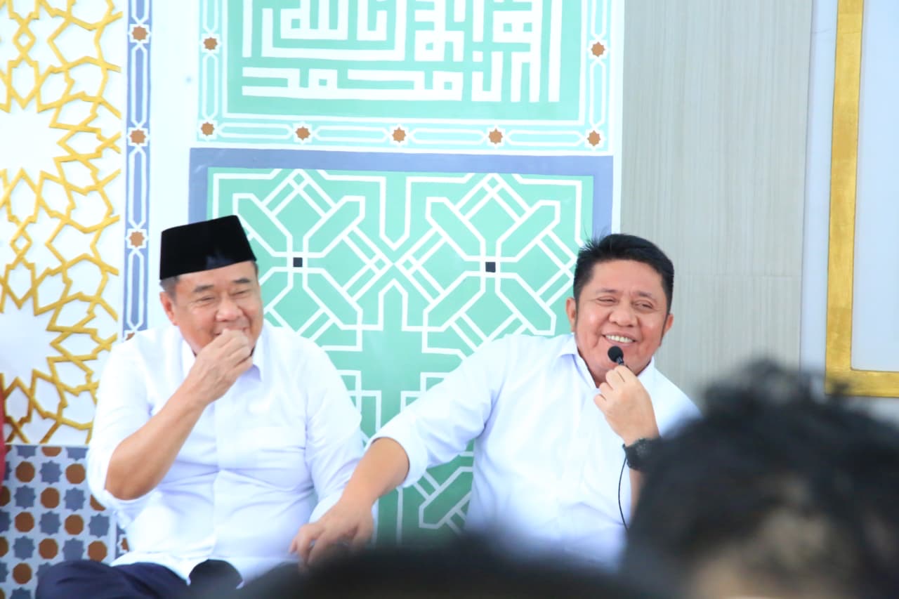 Read more about the article Sholat Jumat Bersama ASN, Gubernur Sumsel Dorong Kinerja Efektif dan Tepat Sasaran