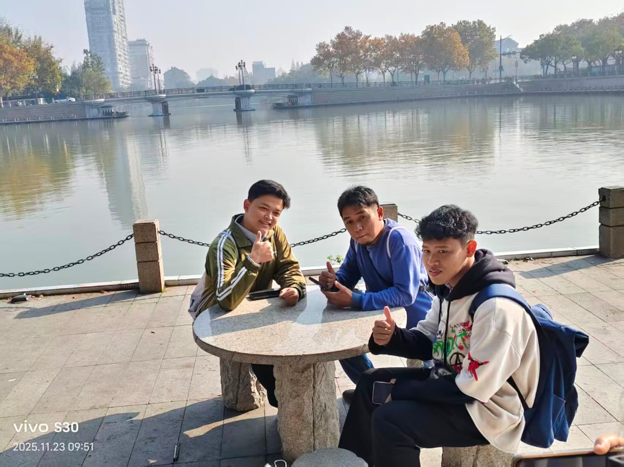 Read more about the article Dari Pesisir Tulang Bawang ke China, Mahasiswa Darmajaya Raih Prestasi IoT Internasional