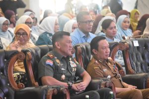 Read more about the article Pangdam XXI/Radin Inten Hadiri Puncak Peringatan Hari Ibu Ke-97 di Lampung