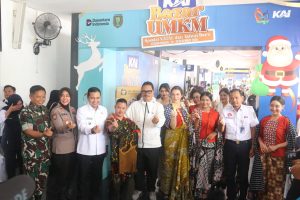 Read more about the article Dandim 0803/Madiun Hadiri Pembukaan Pameran UMKM KAI Daop 7 Madiun
