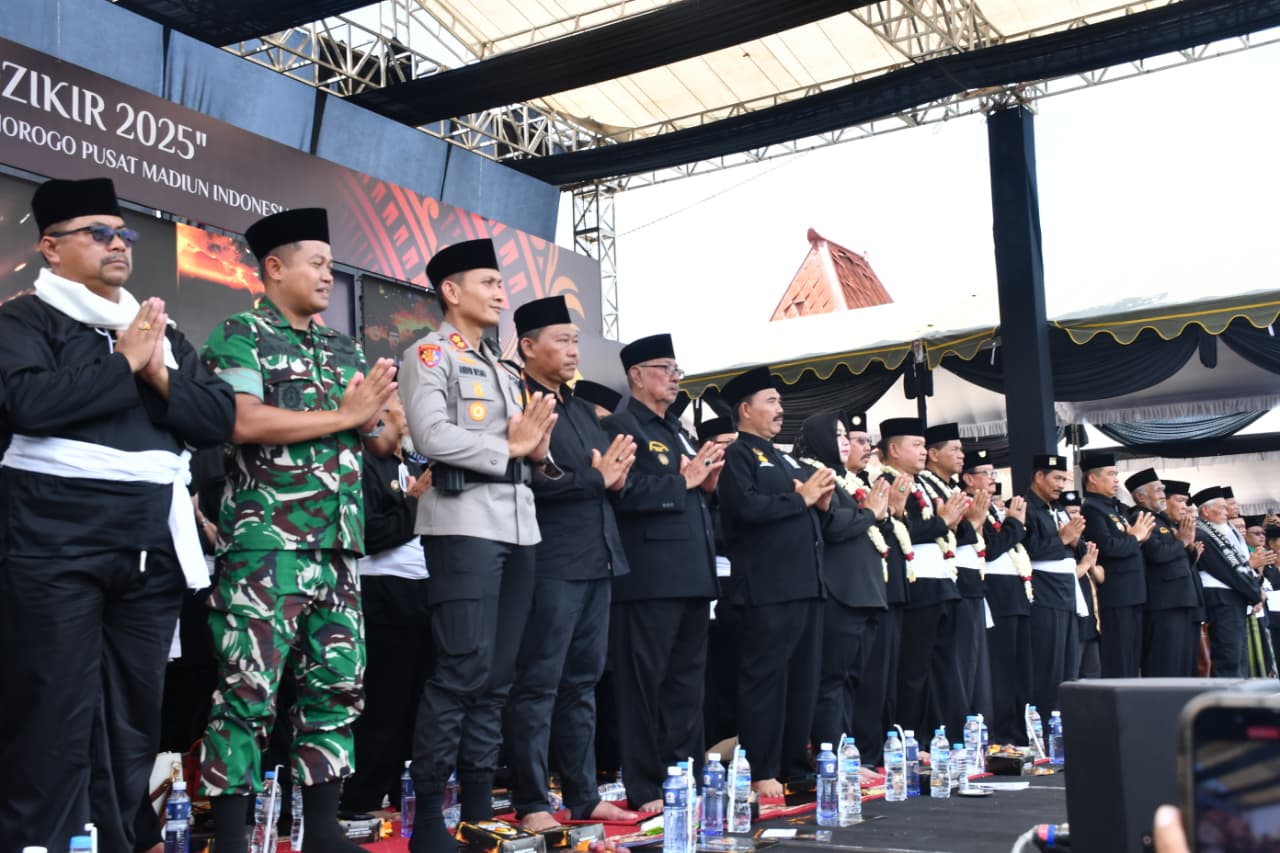 Read more about the article Dandim 0802/Ponorogo Apresiasi Kegiatan Bumi Reog Berdzikir 2025