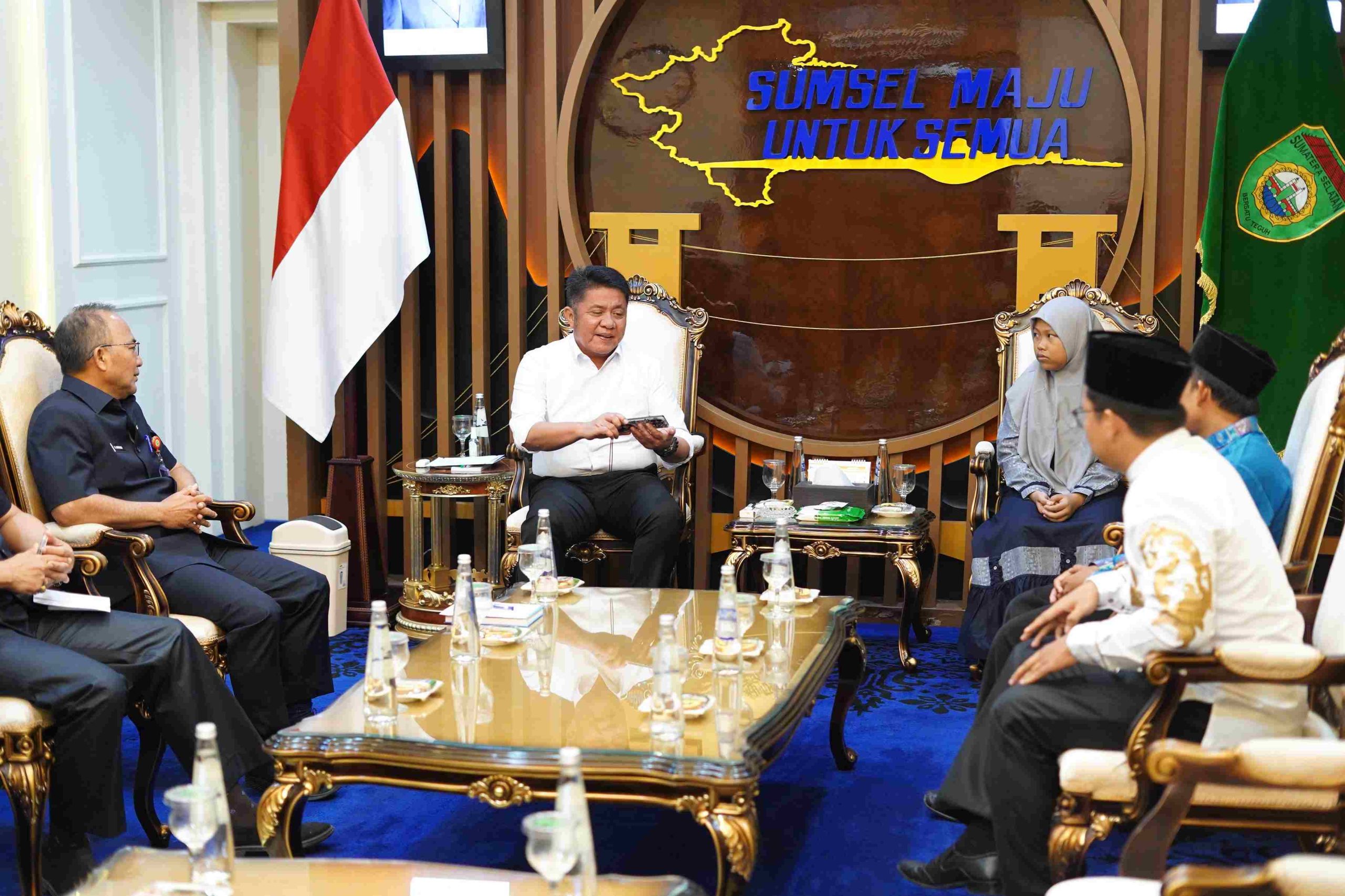 Read more about the article Pelajar Palembang Wakili Indonesia di MTQ Internasional, Gubernur Sumsel Beri Dukungan